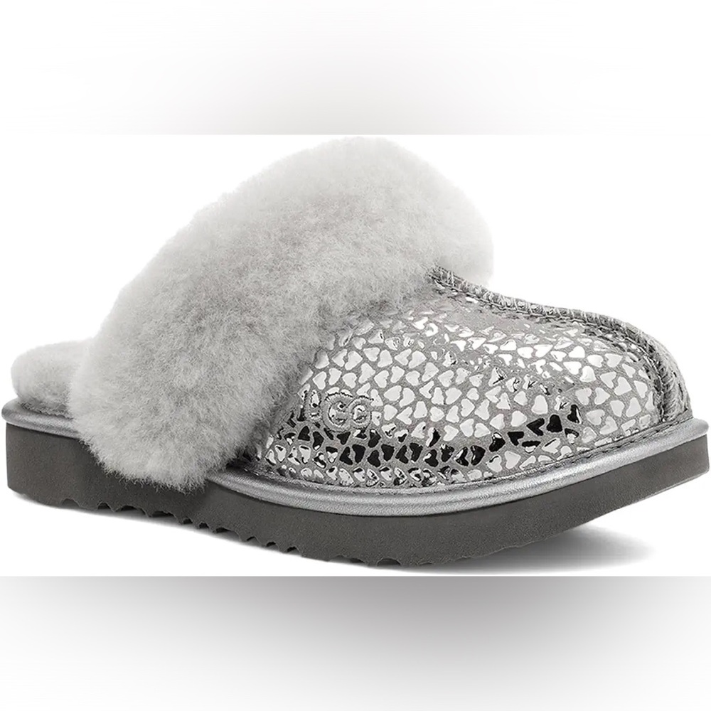 Ugg Cozy II Gel Hearts (Big Kid) Silver Size 4